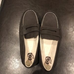 Boys loafers shoes size 5